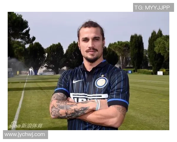 瓦尔多足球明星的传奇之路与辉煌成就探秘